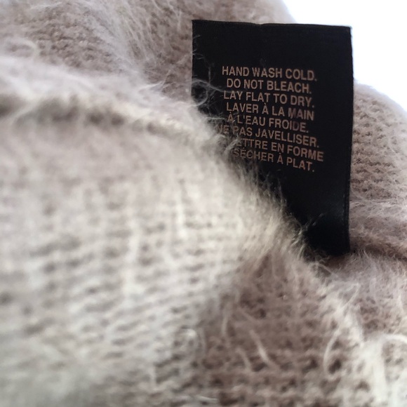 Saks Fifth Avenue Grey Infinity Scarf Double Hem Fringe - Picture 6 of 7